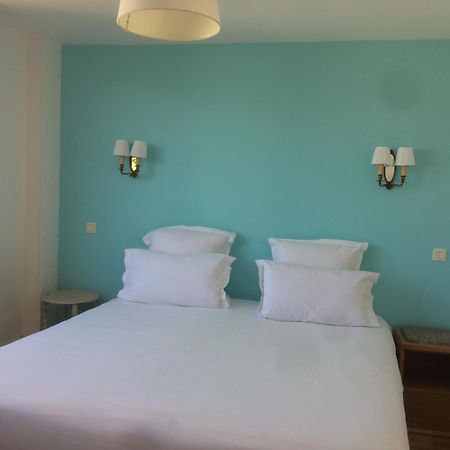 Hotel Richelieu Calais Bagian luar foto