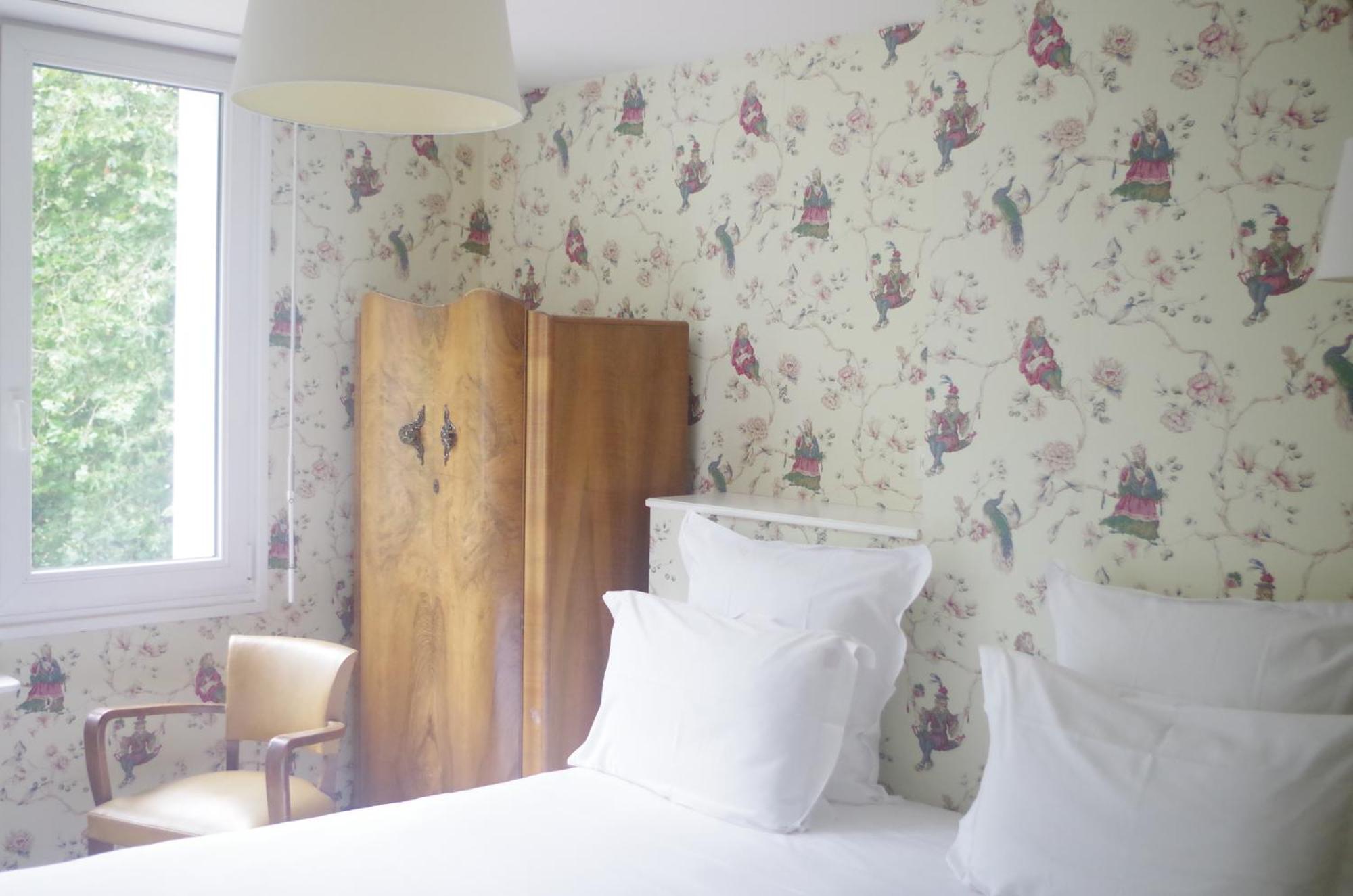 Hotel Richelieu Calais Bagian luar foto