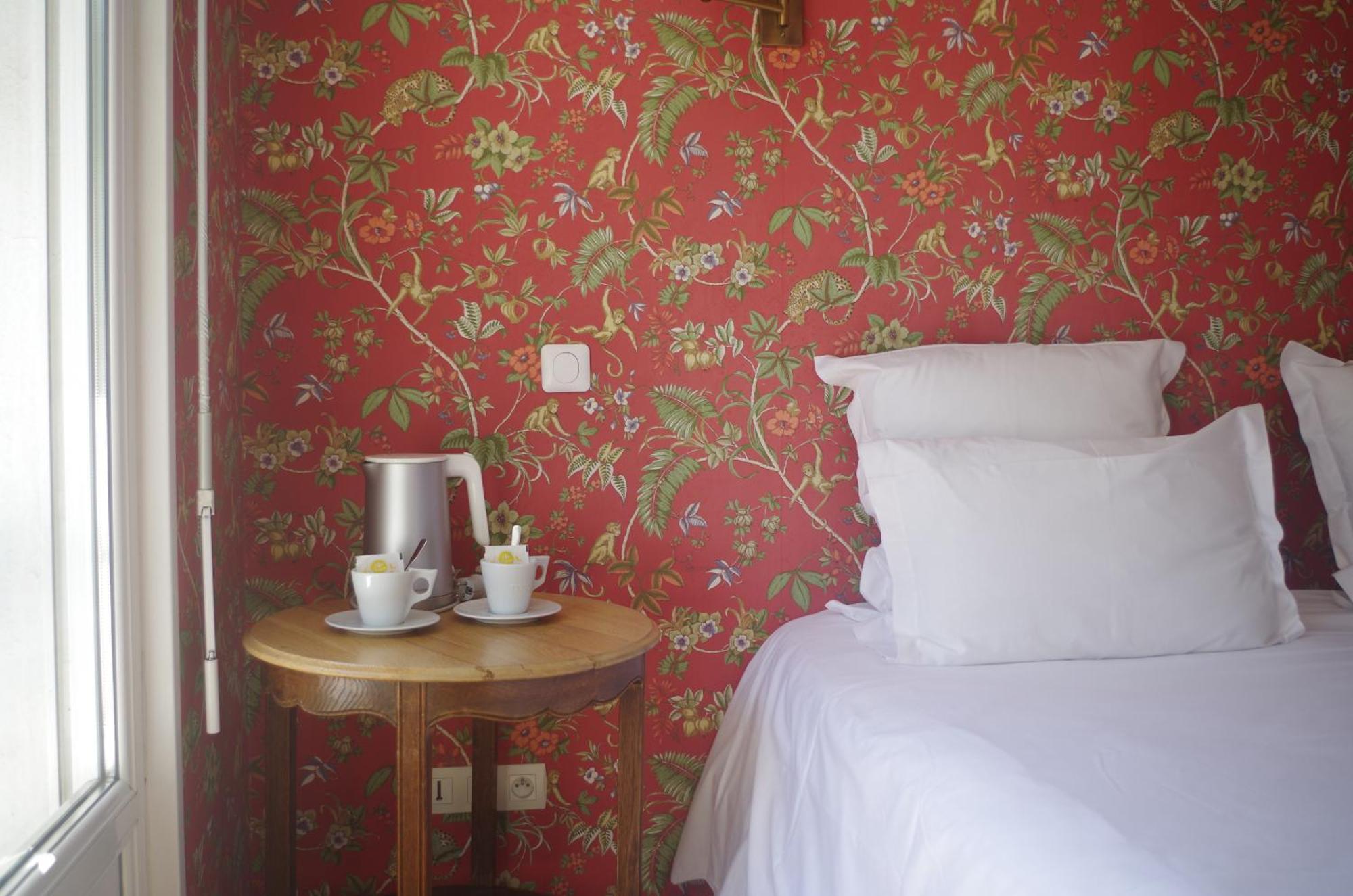 Hotel Richelieu Calais Bagian luar foto